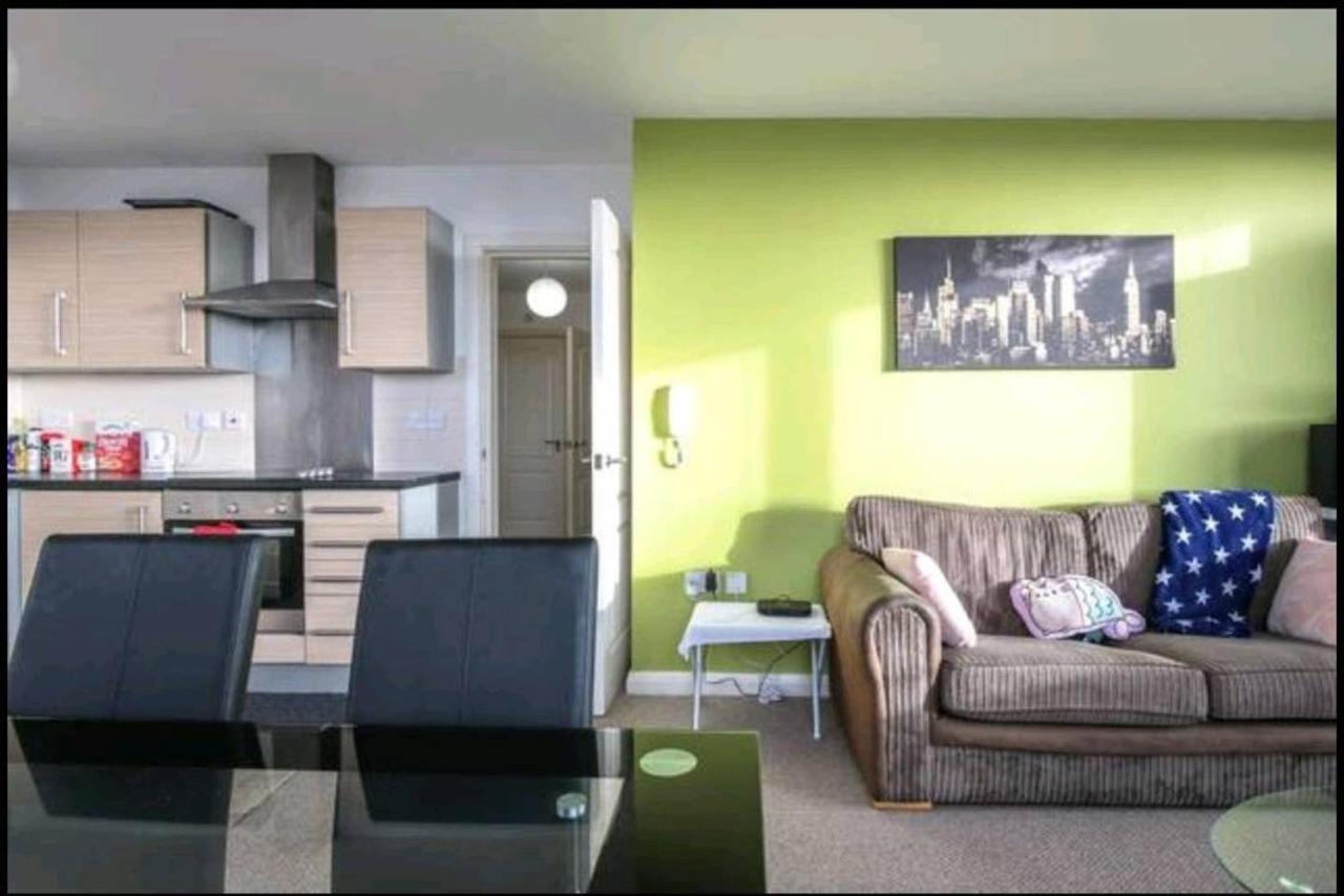 Large 3 Bedrooms In Liverpool City Centre, Free Parking エクステリア 写真