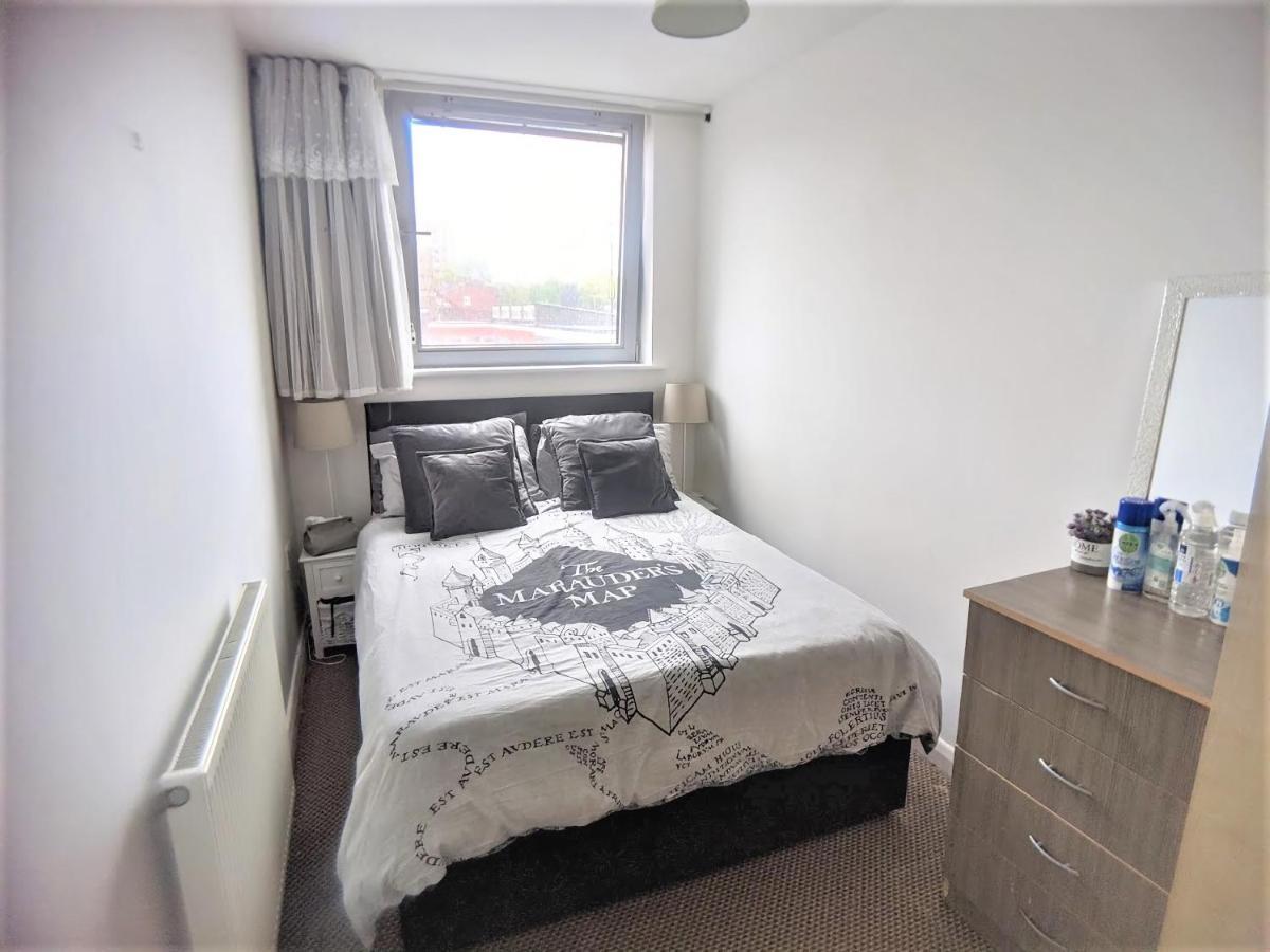 Large 3 Bedrooms In Liverpool City Centre, Free Parking エクステリア 写真