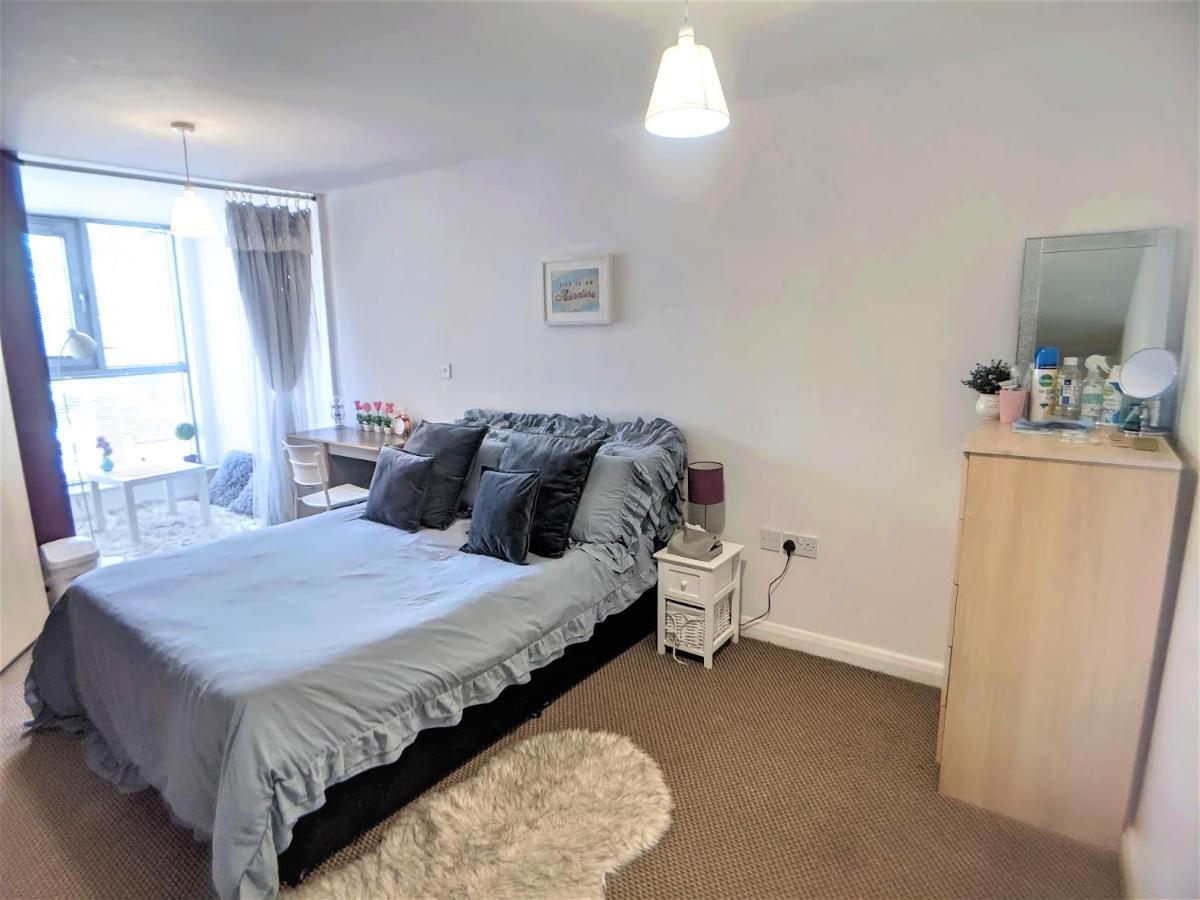 Large 3 Bedrooms In Liverpool City Centre, Free Parking エクステリア 写真